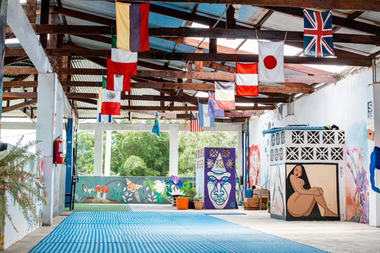 El Mural Backpackers Тарапото Екстериор снимка